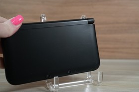 Nintendo 3DS XL Black/Black - Dead pixels top screen, otherwise working