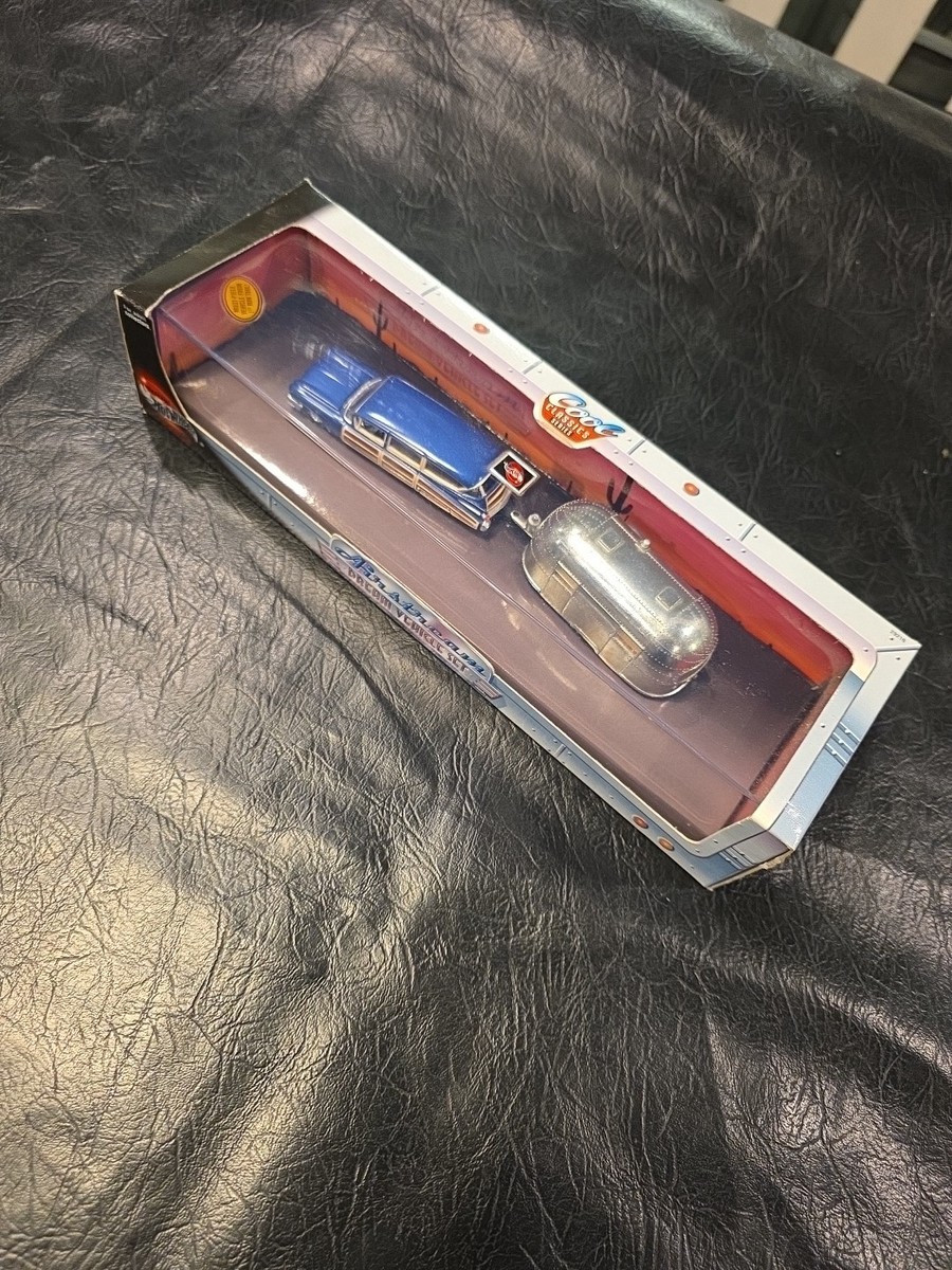 Hot Wheels Airstream Dream Vehicle Set | eBay