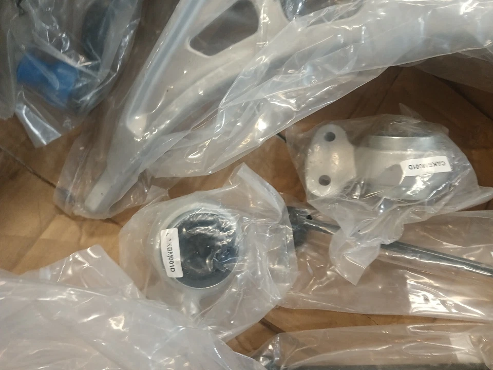 Комплект передней подвески премиум-класса для BMW 330i/330Ci 1999-2006 годов выпуска 8 шт. - Изображение 2 из 4