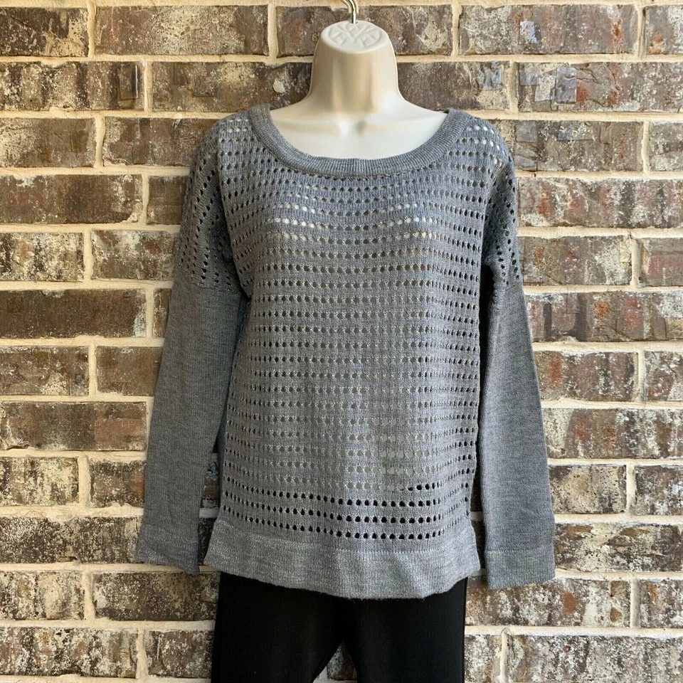 YOKI Women’s Sweater Pullover Open Stitch Gray metallic Size M - Image 3 of 4