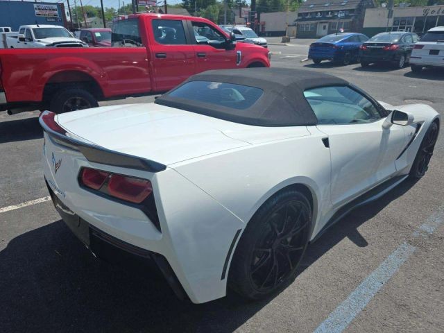 2015 White Chevrolet Corvette   | C7 Corvette Photo 3