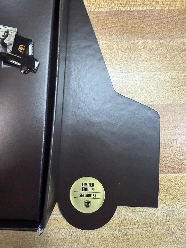 Taylor Swift Reputation Cd - UPS Special Box Limited Edition Foto 2 de 4