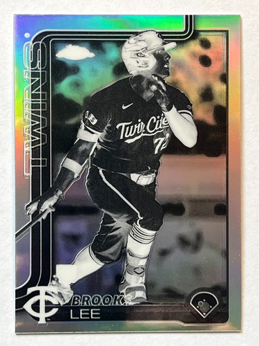 🔥2025 Topps Chrome Negative Refractor #234 Brooks Lee RC Minnesota Twins🔥