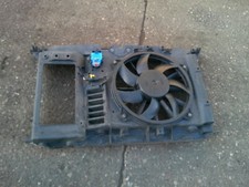 PEUGEOT PARTNER CITROEN BERLINGO RADIATOR FAN & COWLING (A/C CAR) 2010-2015 1560
