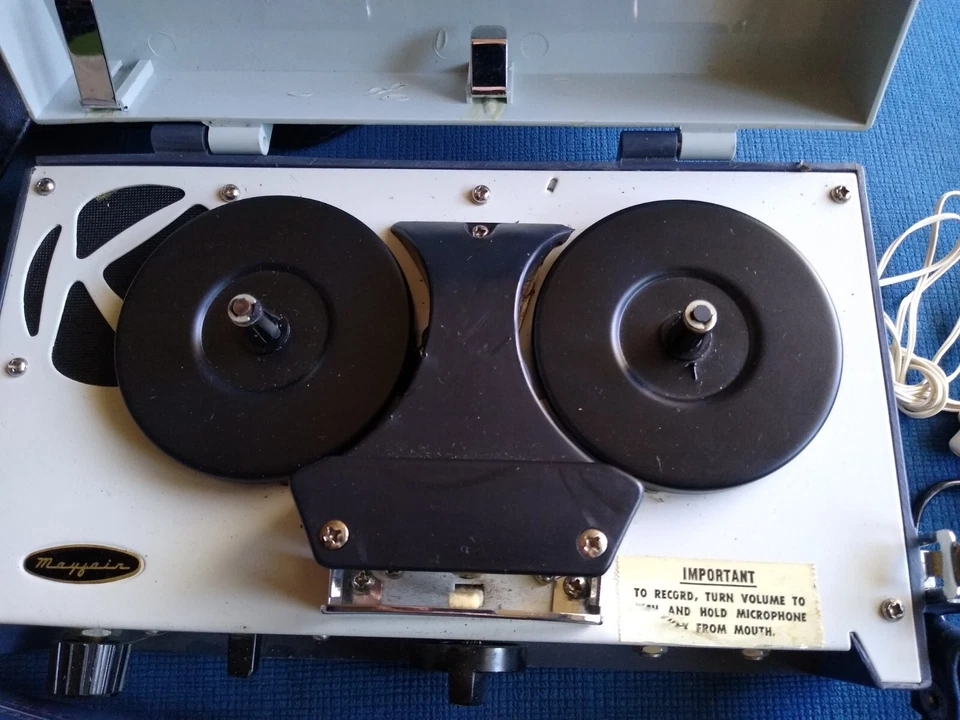 Grabadora/reproductor de audio Mayfair de colección Foto 2 de 4