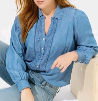 TORRID Sz 2X 18/20 Plus Chambray Blue Collared Long Sleeve Button Up Lace Detail