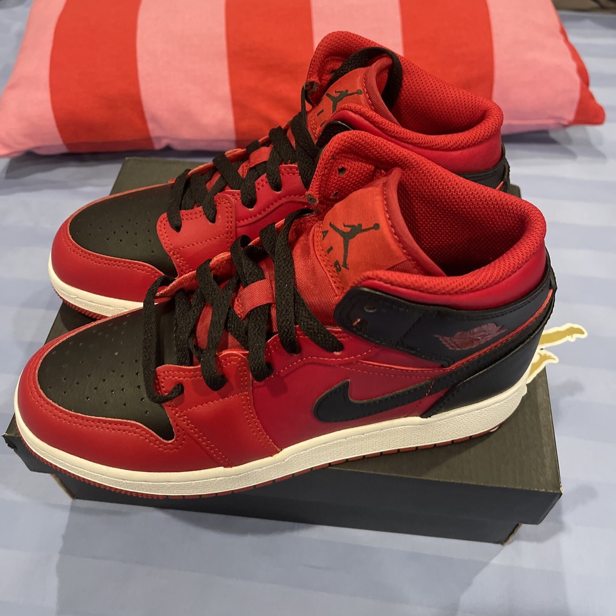 Nike Air Jordan Mid Reverse Bred Gym Red Black 554725-660 GS