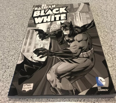 BATMAN BLACK and WHITE (-9.6) Jim Lee/Trade Paperback/Dc Comics | eBay