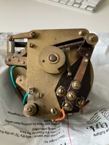 Vintage 3 wire slave clock movement - Picture 1 of 4