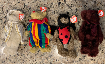 TY 1993 BEARGUNDY BUGSY PICCADILY GWYNDYN BEAR ATTIC TREASURES DRESSED TOY! T-16
