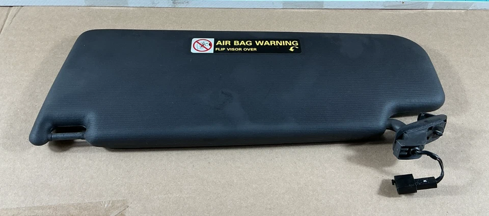 Parasol delantero derecho del lado del pasajero Volkswagen Golf GTI 2006-2009 1K0857552 FABRICANTE DE EQUIPOS ORIGINALES Foto 4 de 4