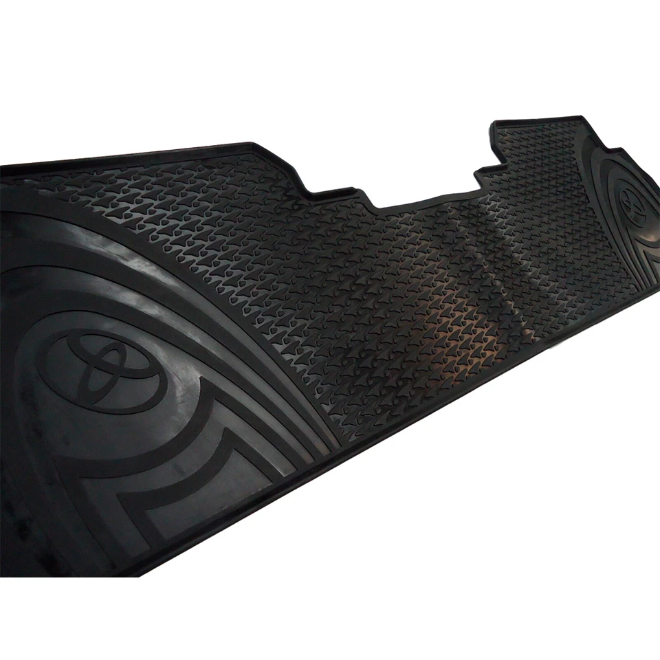 Genuine Toyota Kluger Rear Rubber Floor Mats Set 07/2010 - 12/2013 - image 2 of 4