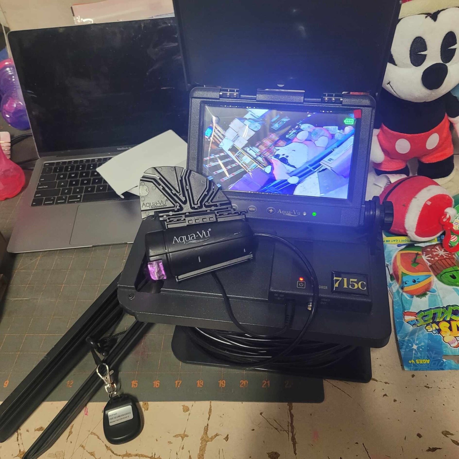 Aqua-Vu AV 715C Under Water 7 Inch Full Color Display Fish Finder LCD Camera