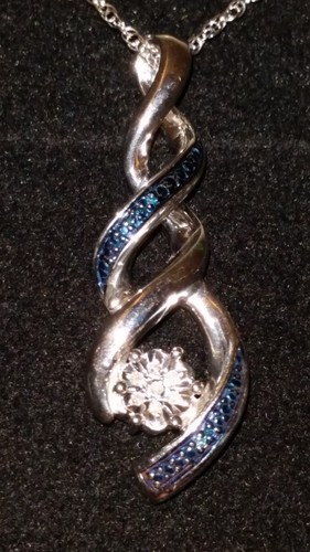 *LAST 1* NEW KAY Jewelers Sterling Silver Blue & White 7 Diamond Weave Necklace