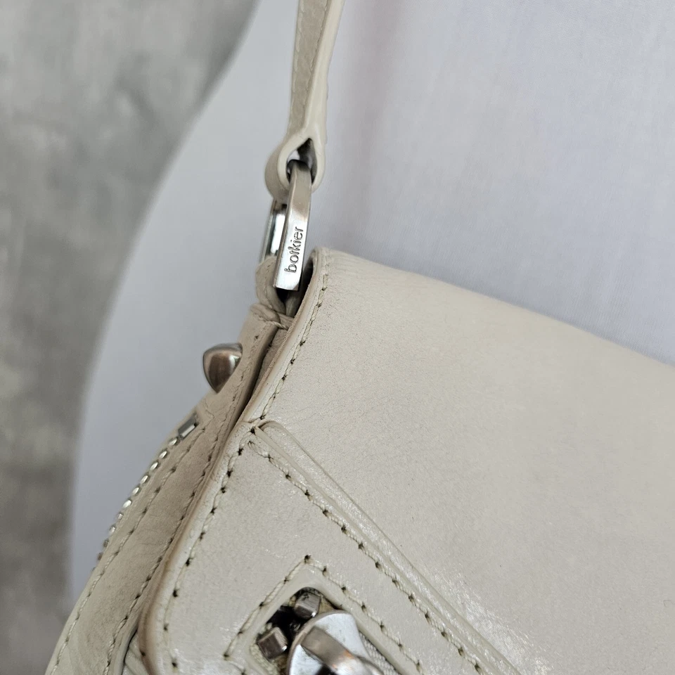 Bolso Bandolera Botkier Gris Claro Cuero Gatillo Sillín Tachonado Cremallera De Gran Tamaño Foto 3 de 4