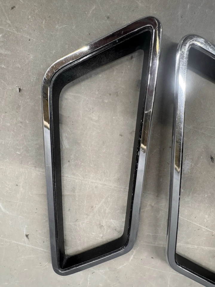 Ford Torino Elite 1974-1976 techo ópera vidrio techo vela panel ventana moldura moldura Foto 4 de 4