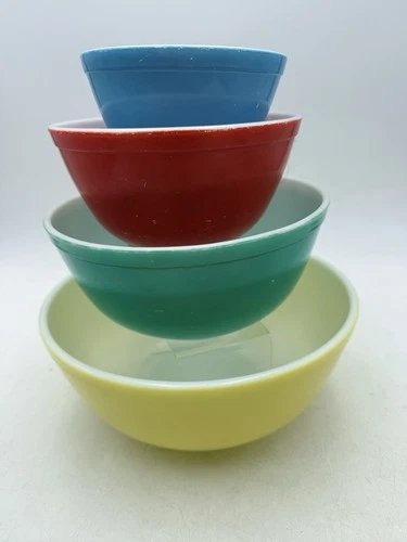 Vtg 1950's Pyrex Primary Colors Mixing Bowl Set - Set Of 4 - Nesting Bowls VGUC