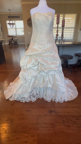 Allure Bridals Wedding Dress Gown Size 16 Champagne 8534 Lace Up Back Strapless - Video 1 of 1