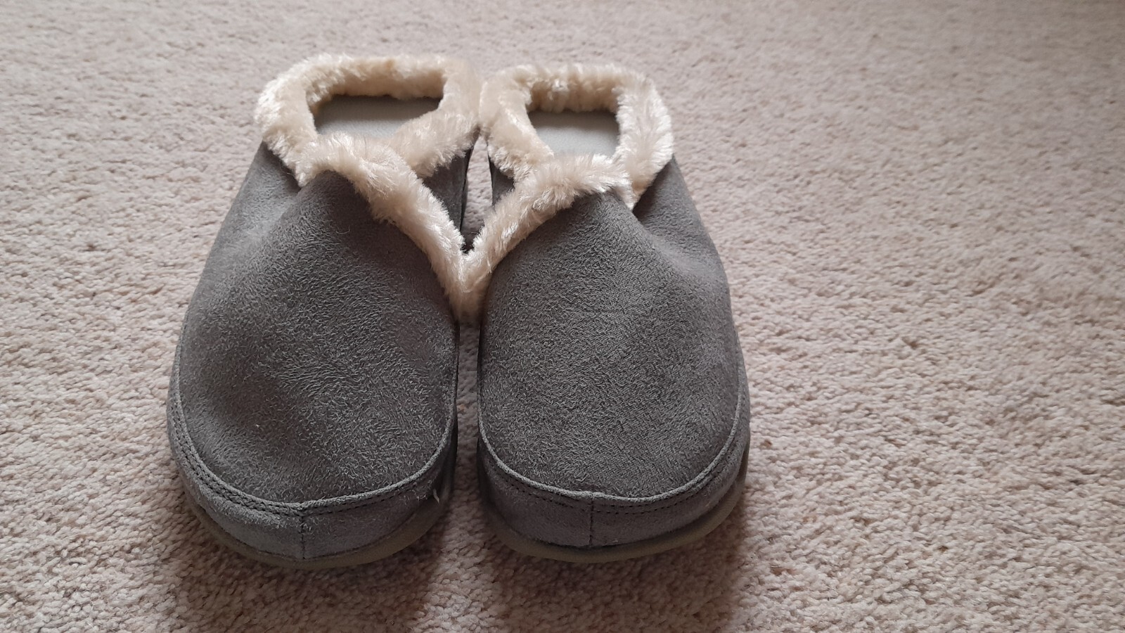 SAOLA Pantofole slip on donna nuove bordi grigio pelliccia taglia 4 suola buona qualità