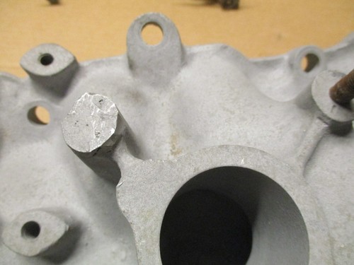 1968 Corvette 427 400hp Tripower Oval Port Intake and Carbs GM 3919850 3659 4055 - Picture 18 of 22