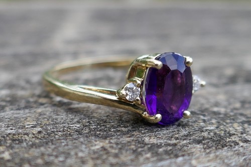 Ladies 14K Yellow Gold Amethyst & Accent Diamond Ring - Size 5, 2.8 grams - Picture 2 of 13