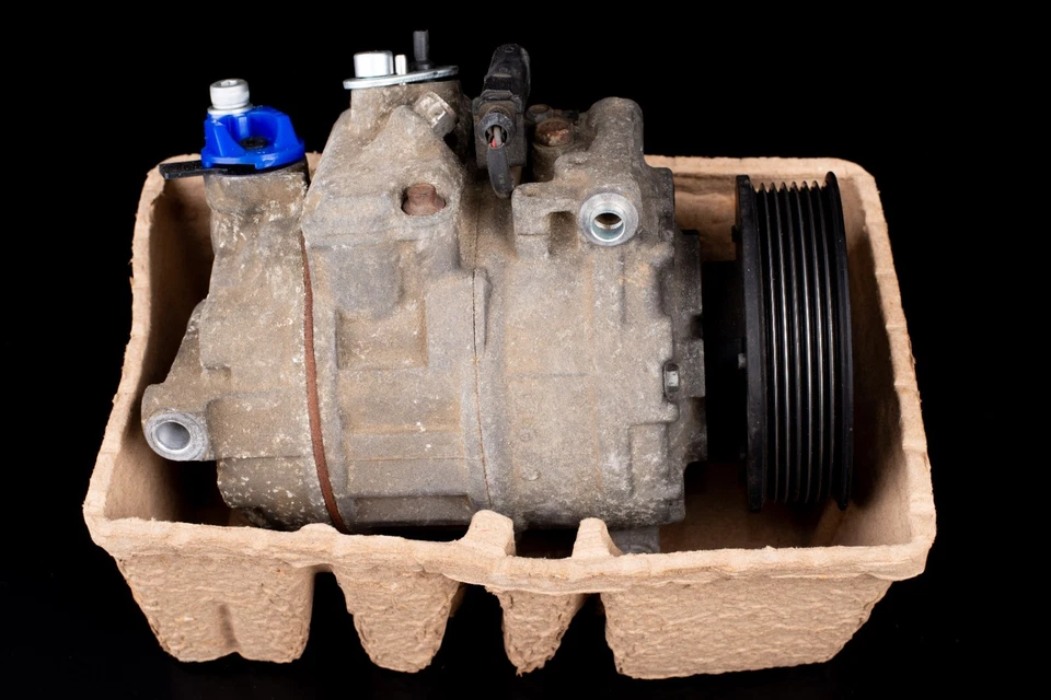 Оригинальный компрессор кондиционера VW Touareg/Q7 VR6 2003-2018 (7L6-820-803-P) - Изображение 4 из 4