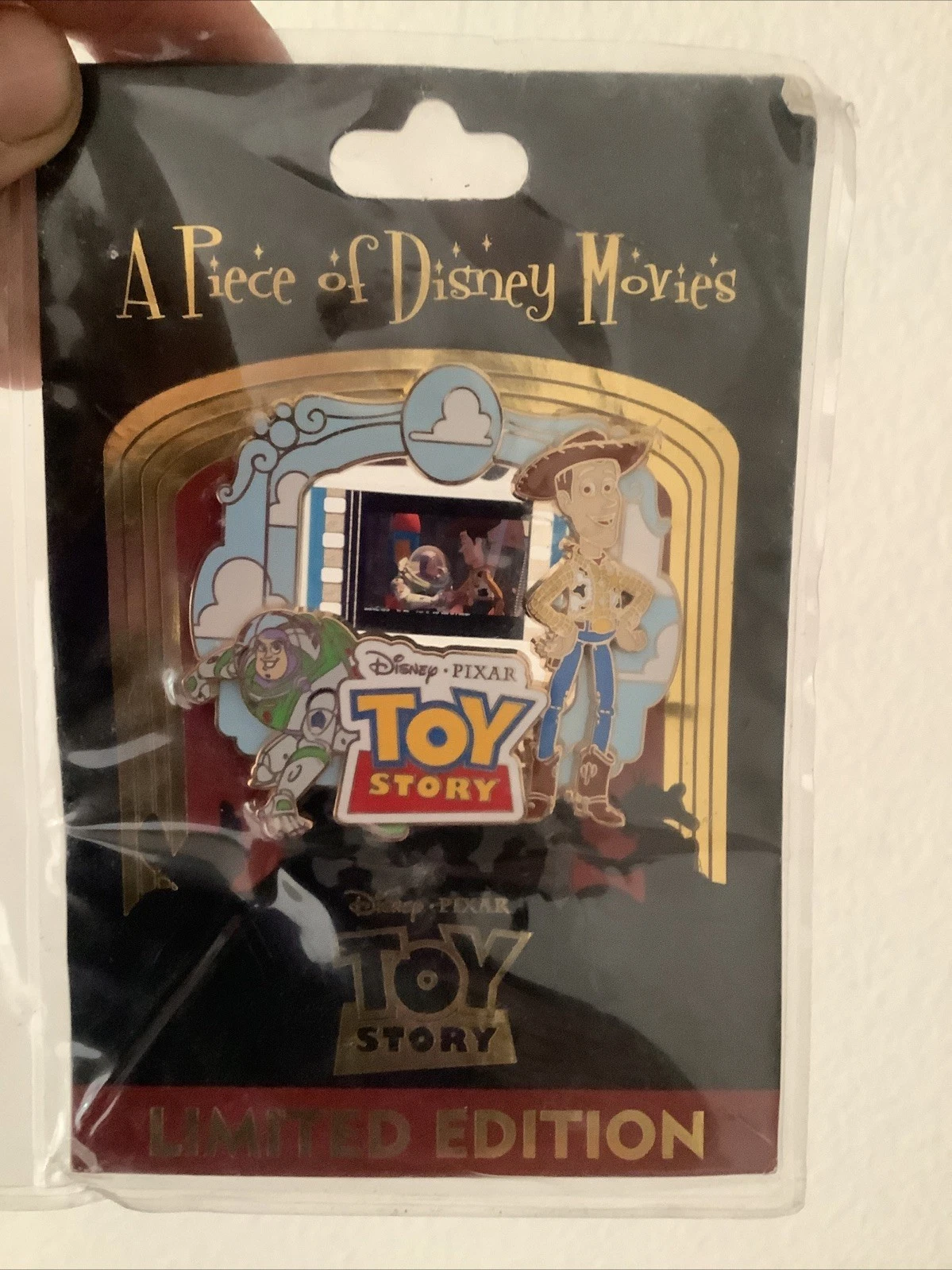 A Piece of Disney Movies PODM Pixar Toy Story Pin LE 2000 ON CARD