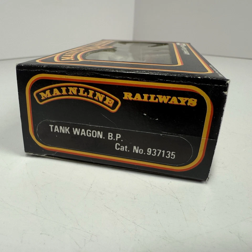 OO Scale Mainline 937135 Railways BP Tank Car  Wagon #5049 - Image 4 of 4