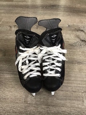 Easton EQ 10 Synergy Ice Hockey Skates, Junior Size 13 Y Black Hockey Skates