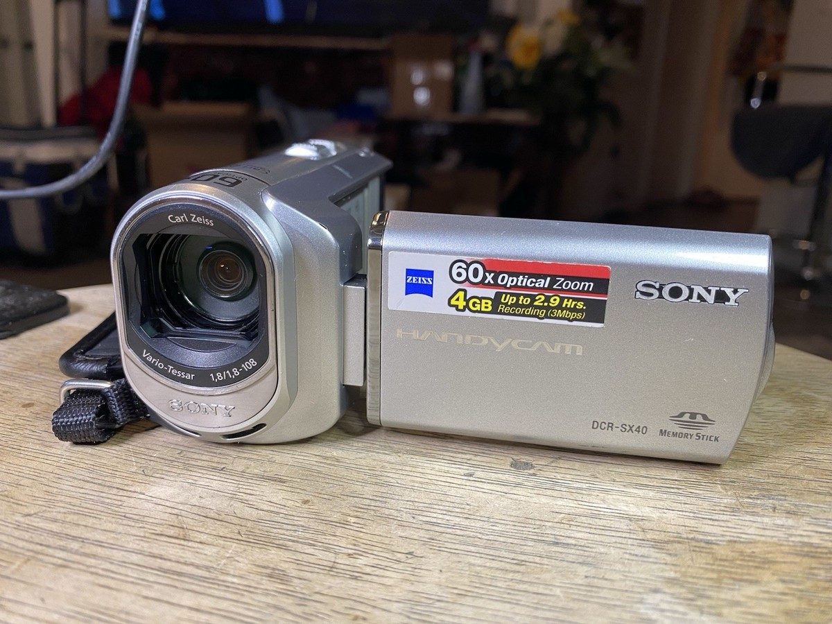 Sony DCR-SX40 4GB SD Handycam Camcorder (Silver) 4GB Internal