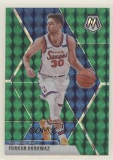 2019-20 Panini Mosaic Green Prizm Furkan Korkmaz #199 01su