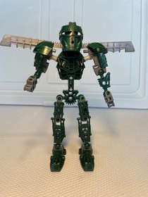 Lego Bionicle Toa Matau 8605 Set Complete with Instruction Book