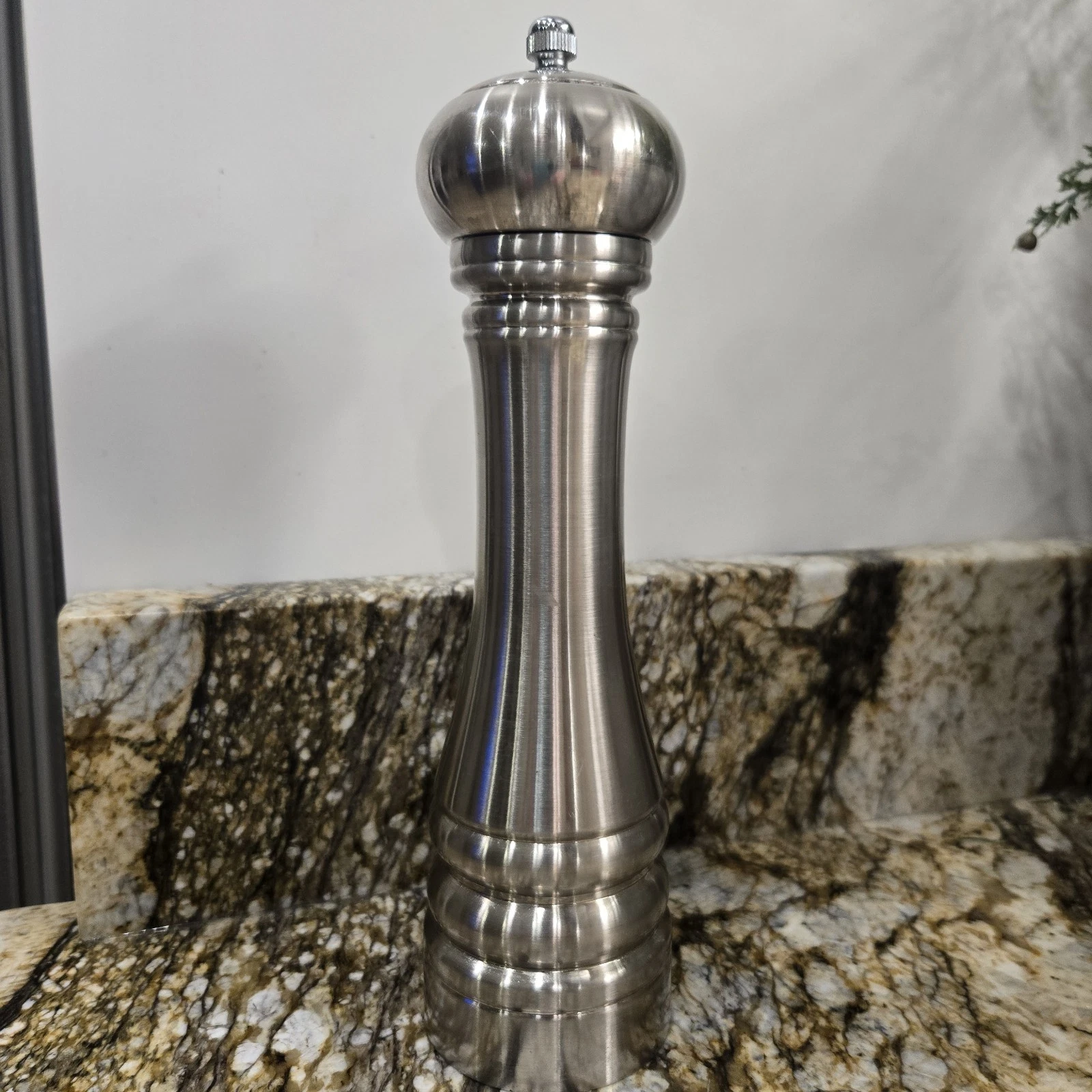 WM Bounds Large Pepper Grinder – Brushed Metal Finish with Chrome Accent Ring