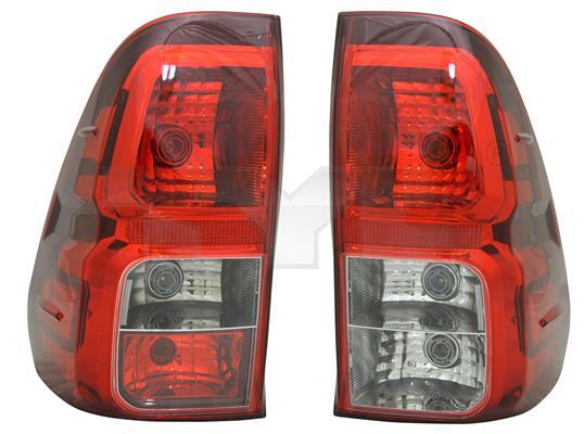Left TYC 11-12962-15-2 Combination Rearlight for TOYOTA