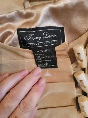 Vintage Terry Lewis Fringed Suede Shawl Poncho Womens Beige Lined One Size NWOT - Picture 2 of 11