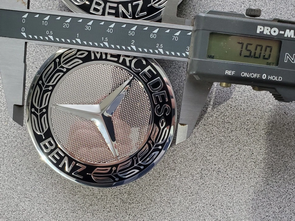 Conjunto de 4 calotas de aro central de roda 75 mm para Mercedes-Benz AMG coroa preta - Imagem 3 de 4