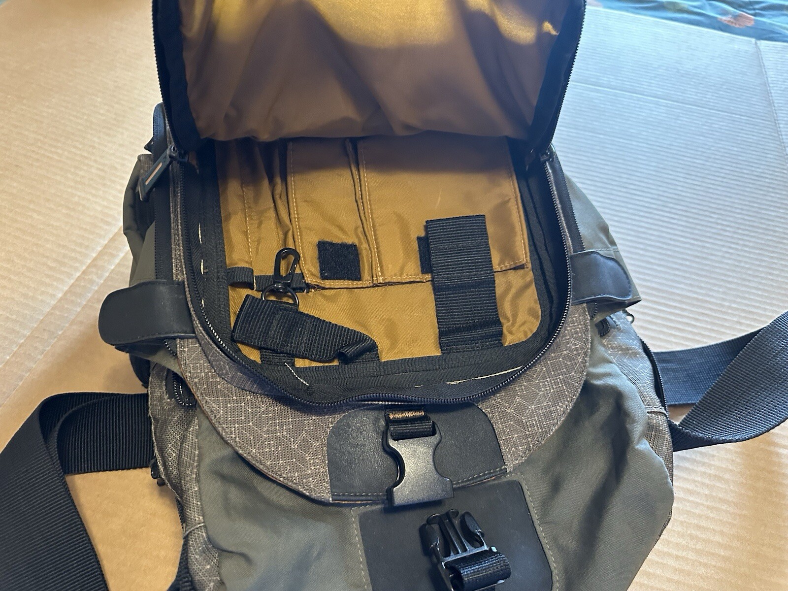 Jansport Computer backpack. 7 compartments + Wate… - image 4