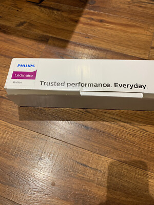 Philips LEDinaire LED Batten Waterproof 145cm 32W 4000K LED355 Light