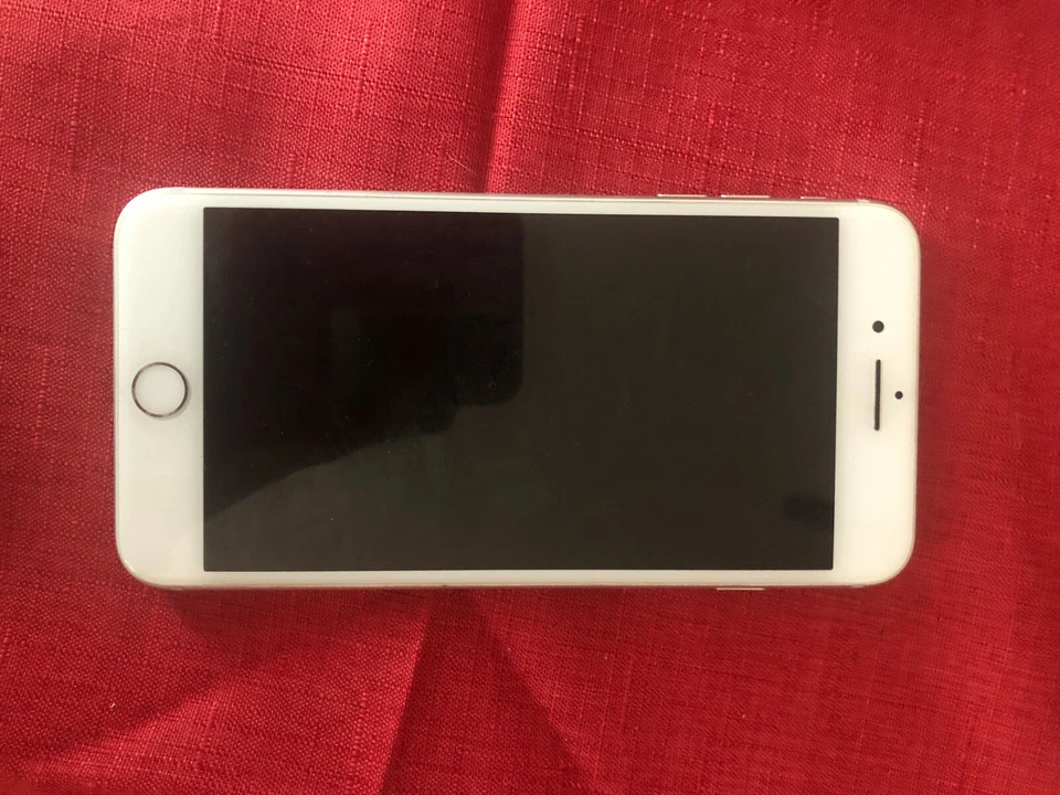Apple iPhone 7 Plus - 128 Go - Argent (Désimlocké) - Photo 1/4