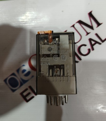 FINDER 60.13.08.230.0040 POWER RELAY VOLTAGE 220VAC 10AMP 11PIN LOT OF 9PCS - Picture 3 of 5