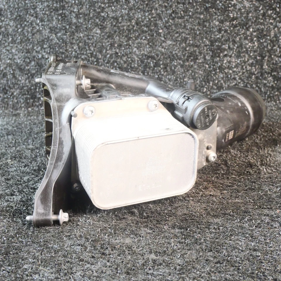 BMW 530e Engine Oil Filter Housing 11-42-8-596-283 2018 2022 OEM - Image 4 of 4