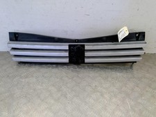 Calandre Peugeot 205