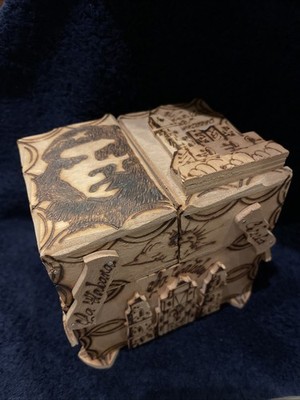 Vintage Che Guevara Art Trinket Jewelry Box Burned Wood Iconic Revolutionary Art