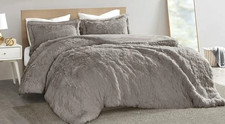 Intelligent Design Polyester Solid Shaggy Fur Twin Duvet Cover Set in Gray