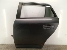 Porte arrière et accessoires Toyota AVENSIS