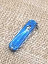 VICTORINOX Signature Translucent Sapphire Blue Swiss Army Knife 8 Function