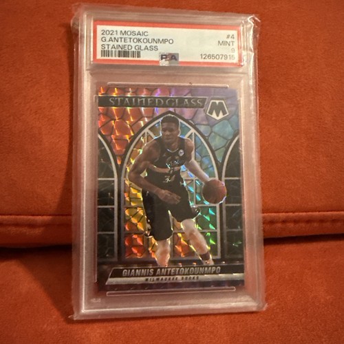 2021-22 Panini Mosaic Giannis Antetokounmpo Stained Glass PSA 9
