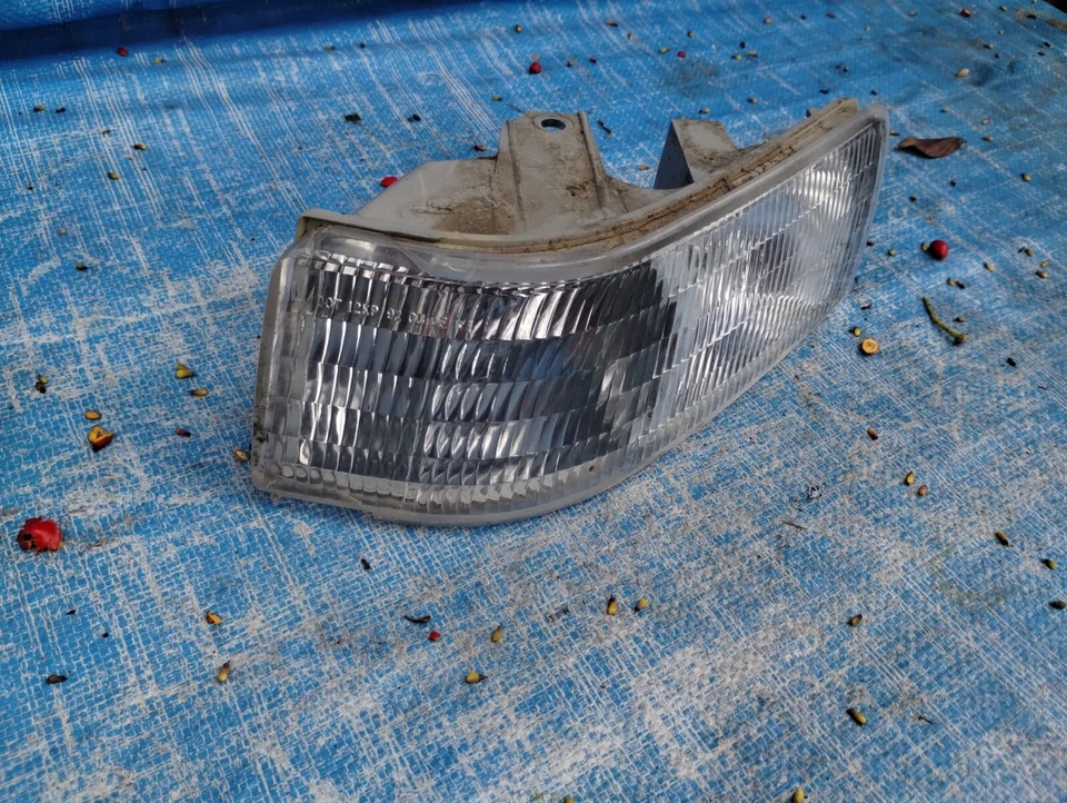 Luz de señalización de estacionamiento Cadillac GM OEM 1992-2002 Eldorado 16515777 izquierda Foto 3 de 4