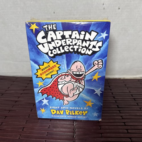 Captain Underpants 8 Book Box Set Brand New1