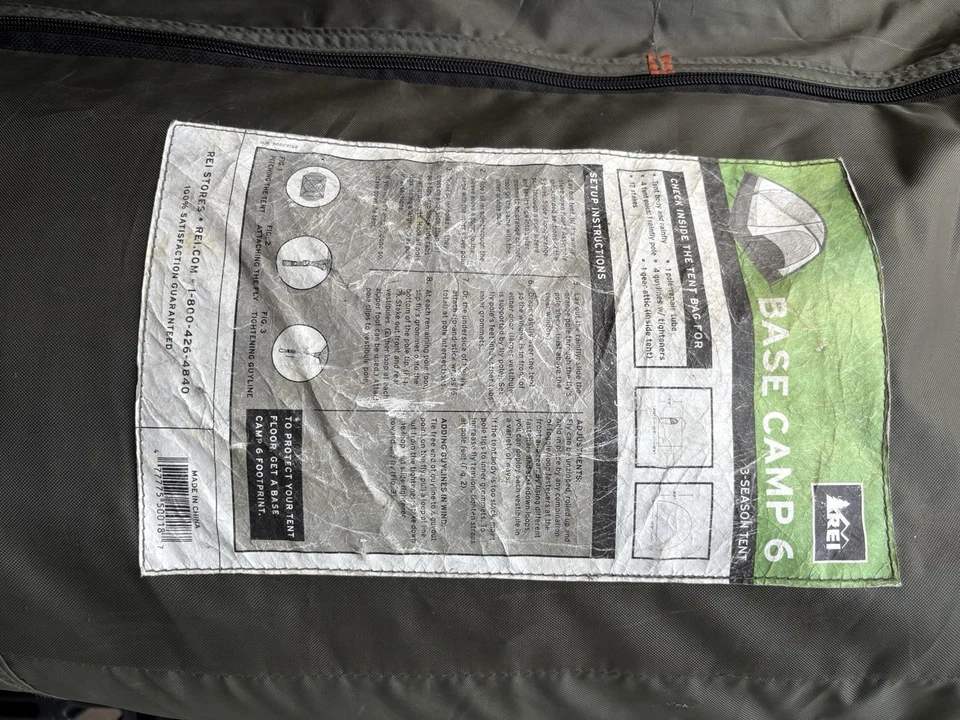 REI Base Camp 6 — Tienda 3 temporadas — Excelente Estado Foto 2 de 2